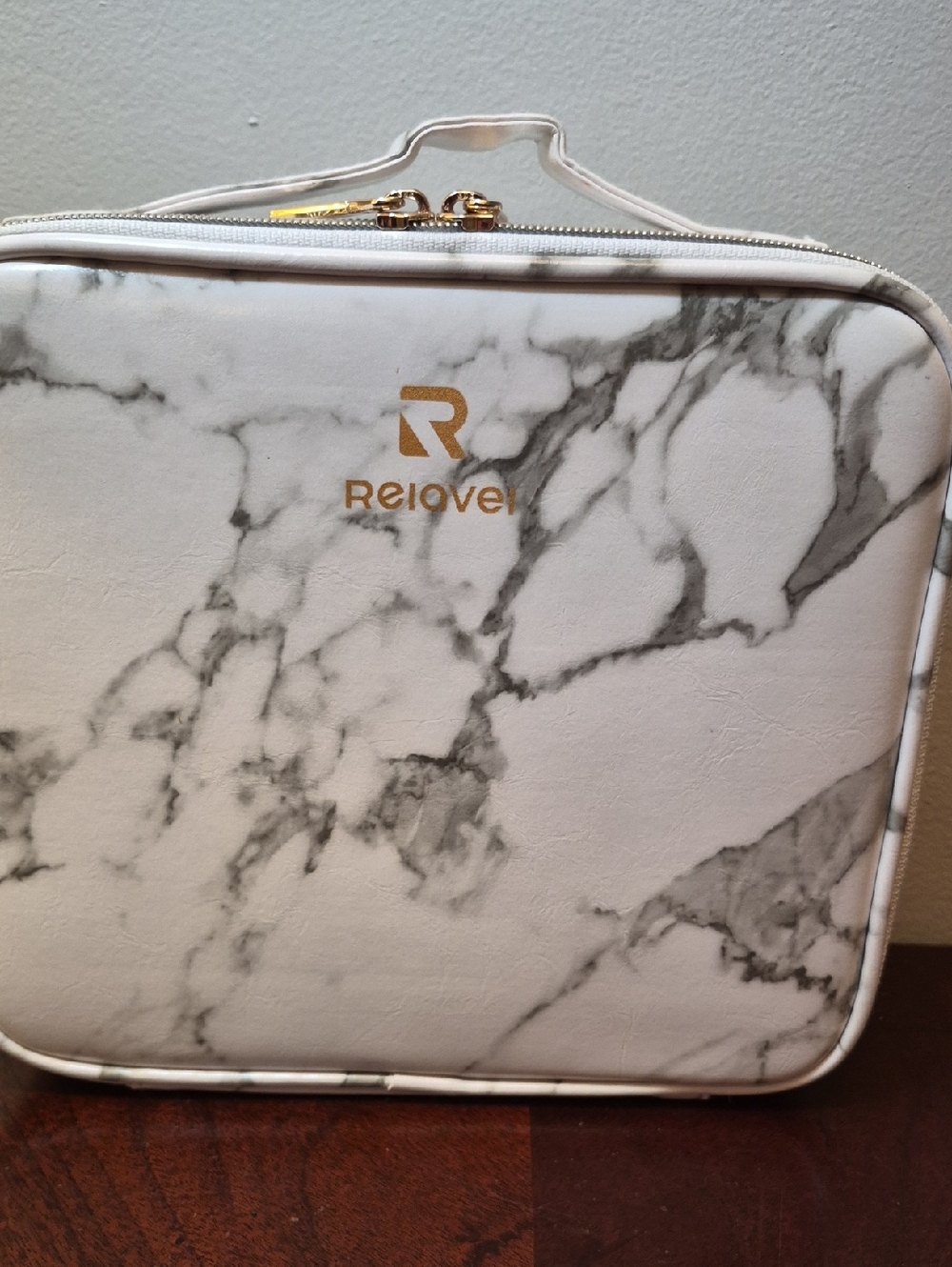 Reiover Marble Print White Cosmetic Travel Case